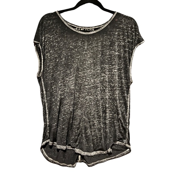 Betsy Johnson Performance Top - Picture 2 of 4